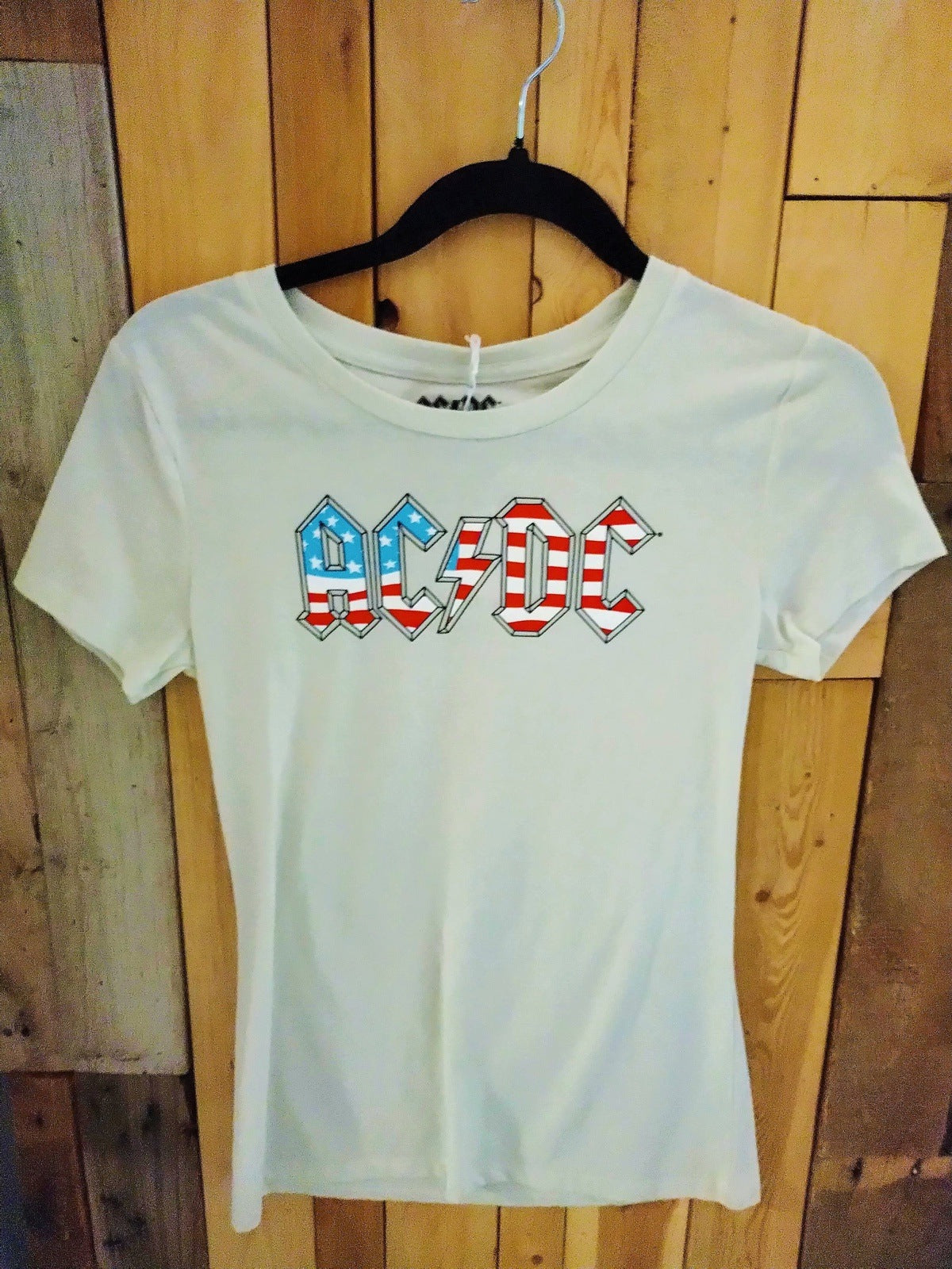 ACDC Official Merchandise Women's T Shirt Size Small 3/5