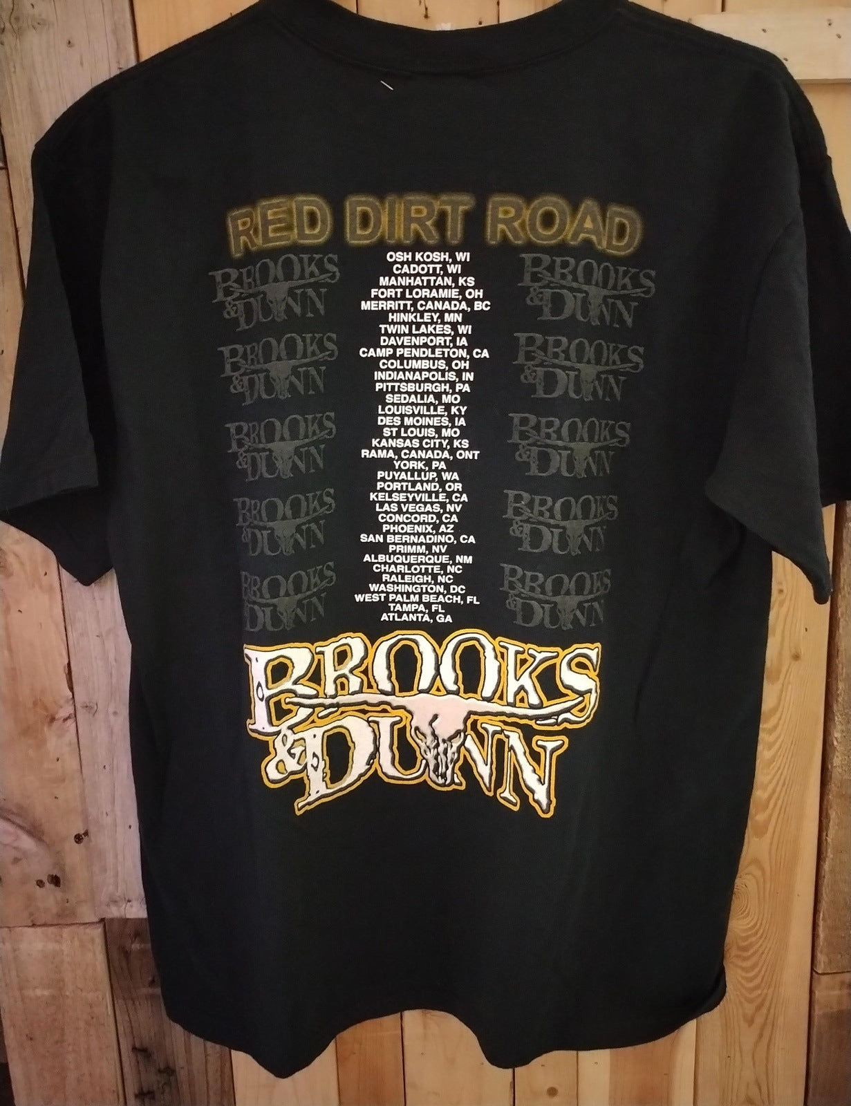 Brooks & Dunn Red Dirt Road Tour T Shirt Size Medium