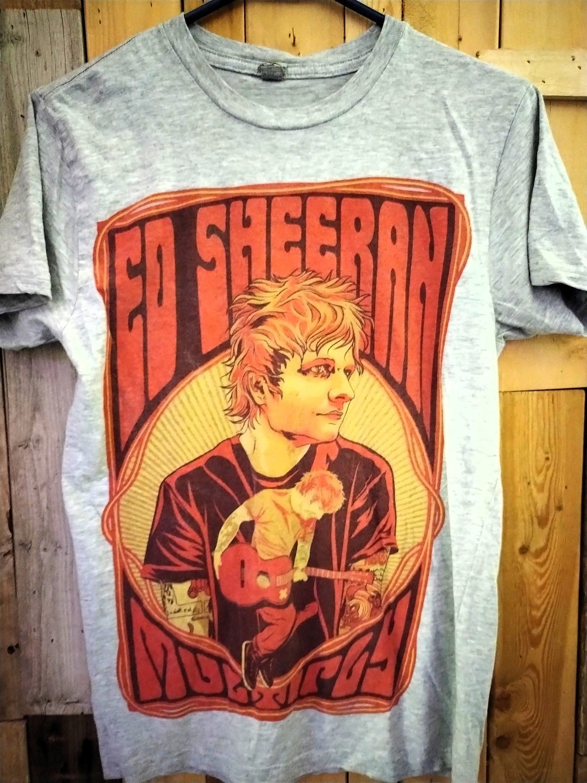 Ed Sheeran Multiply Tour Women's T Shirt Size Small