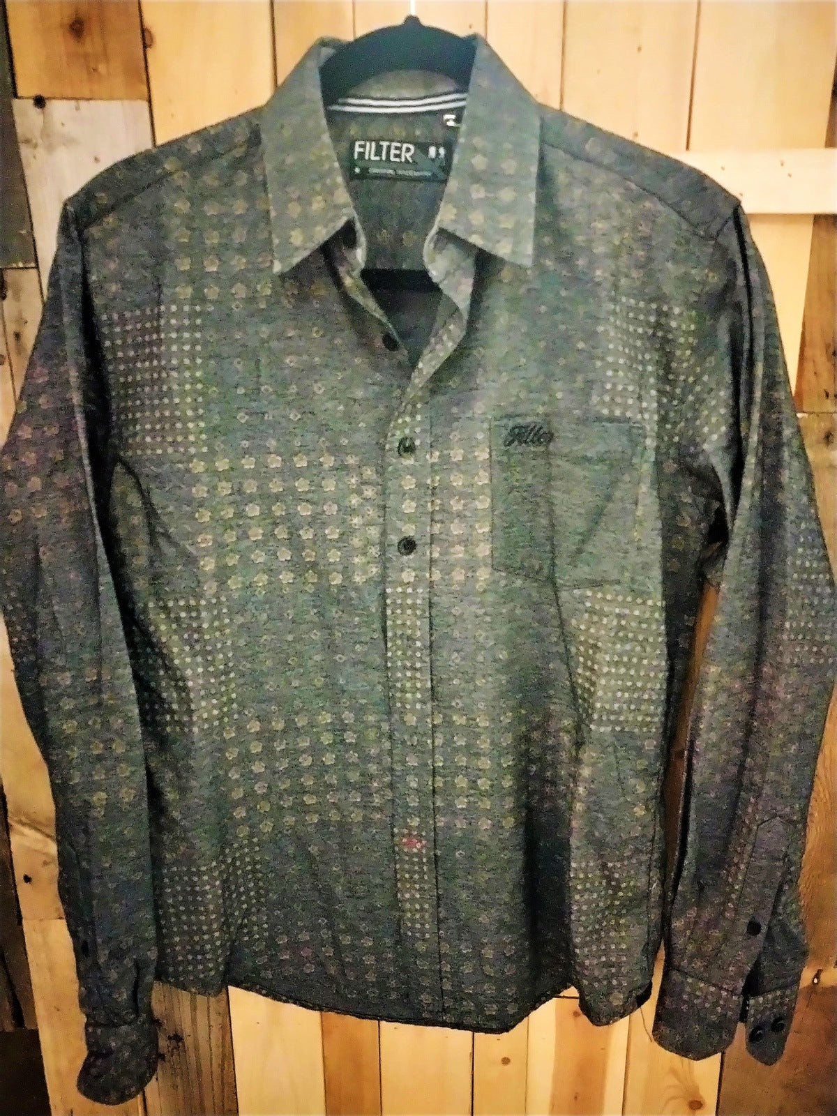 Filter Men's Long Sleeve Shirt Size Small