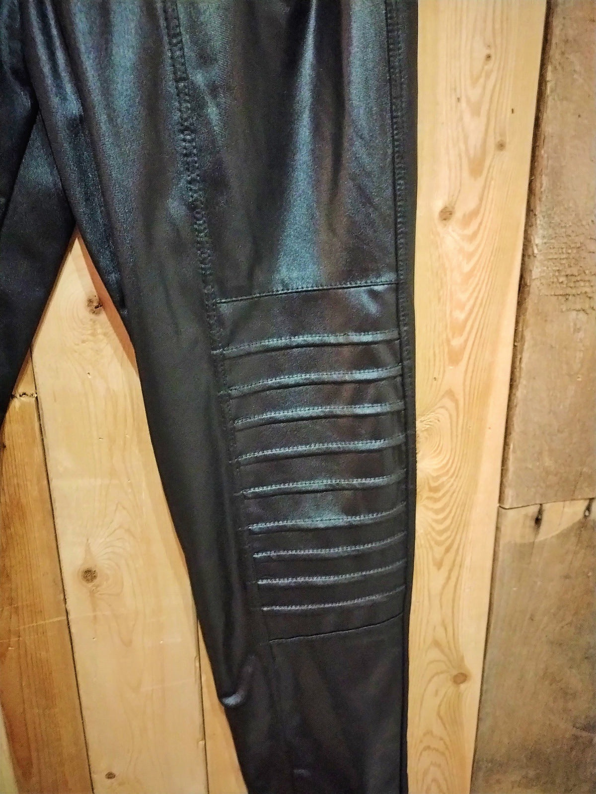 Julia Women's Faux Leather Leggings Size L/XL