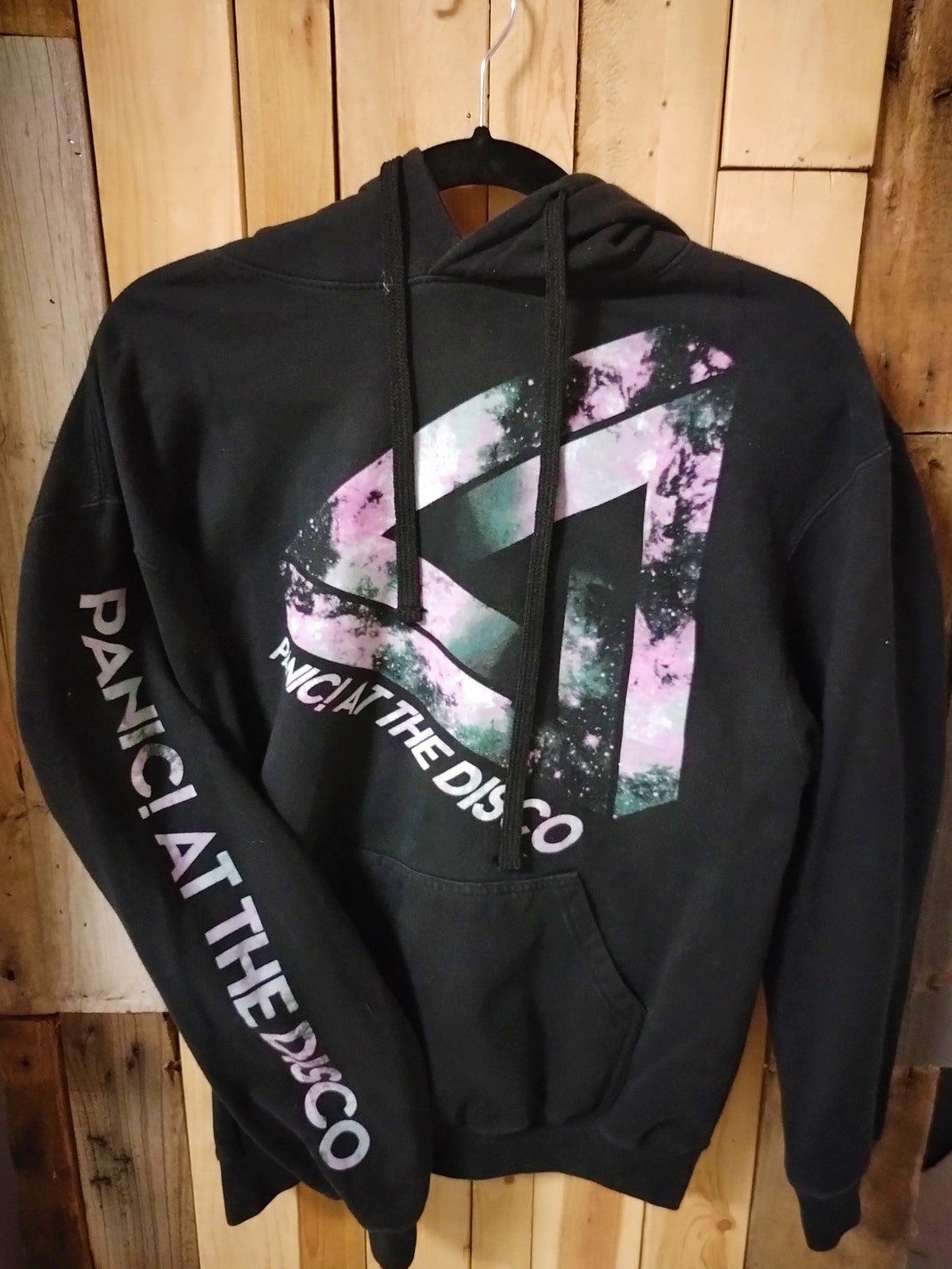 Panic At The Disco Hoodie Size Medium 854784WH – Recycled Rock and