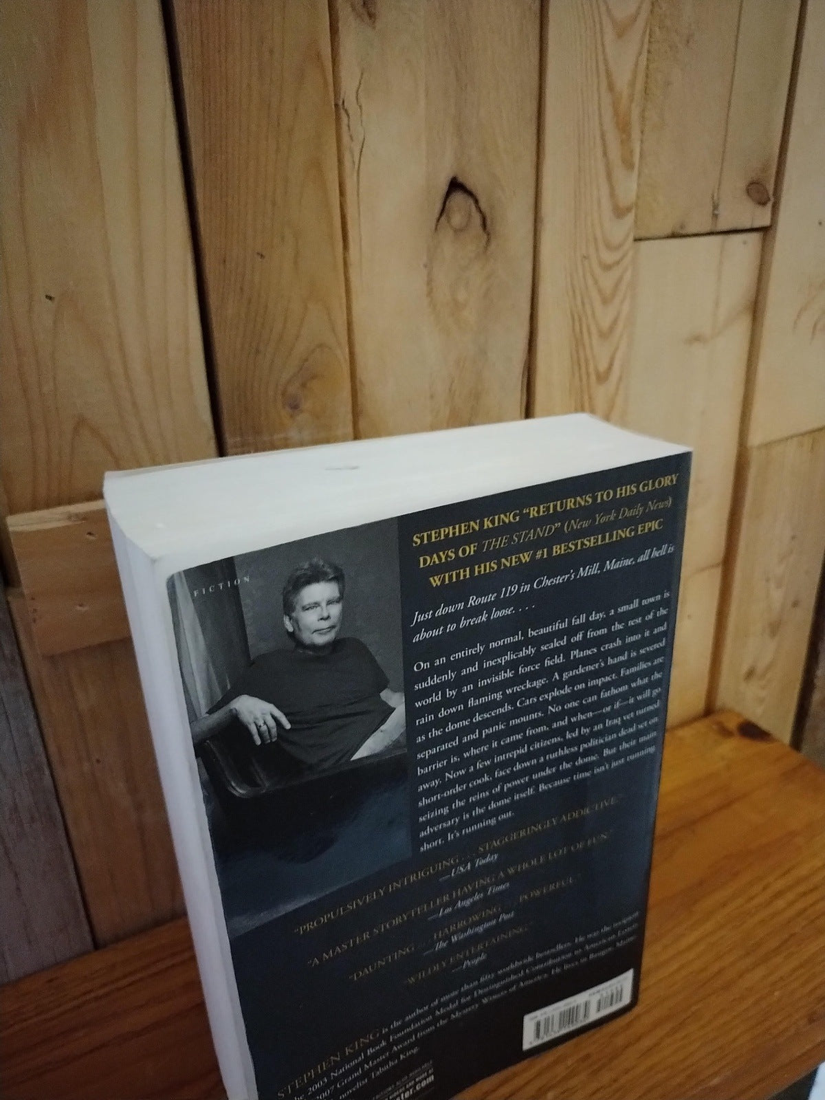 Stephen King Under the Dome Paper Back Good Condition Light Wear 34321PB