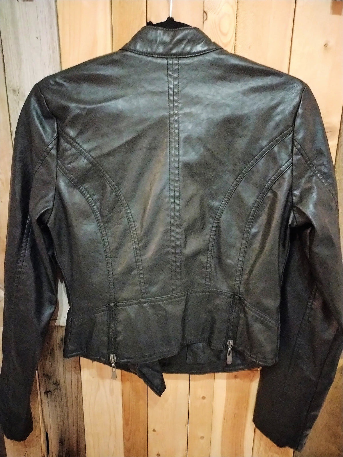 Therapy Women's Moto Jacket Vegan Leather missing 1 stud Size Medium