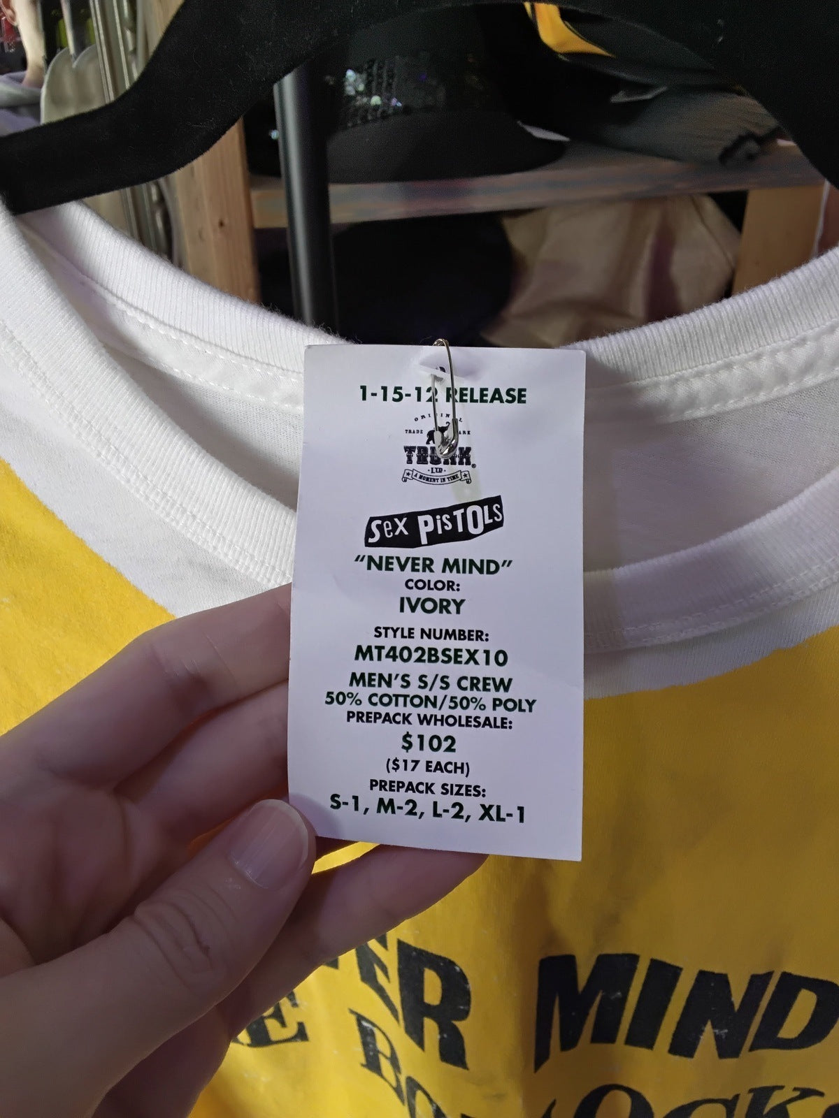 *RARE* The Sex Pistols "Never Mind The Bollocks" Trunk Ltd Limited 1-15-12 Release Band T-Shirt White M With Tags