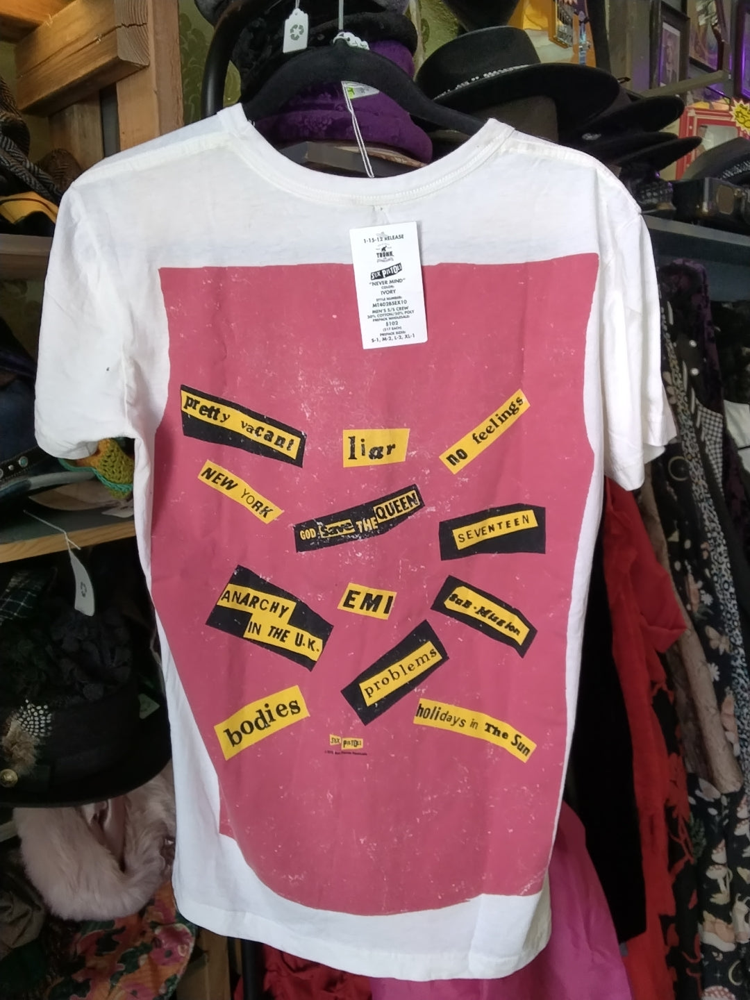 AS IS trunk NWT medium sex Pistols Tshirt