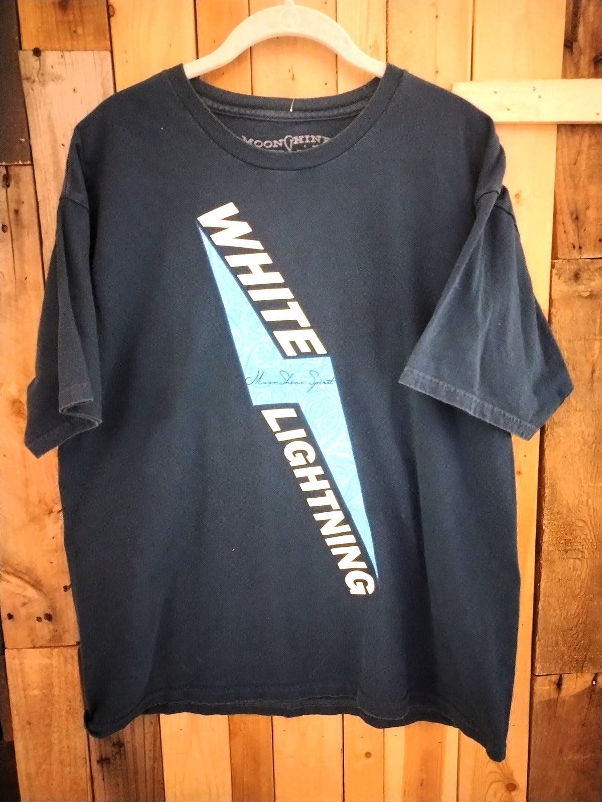 Brad Paisley's Moonshine Spirit White Lightning Men's T Shirt Size Large