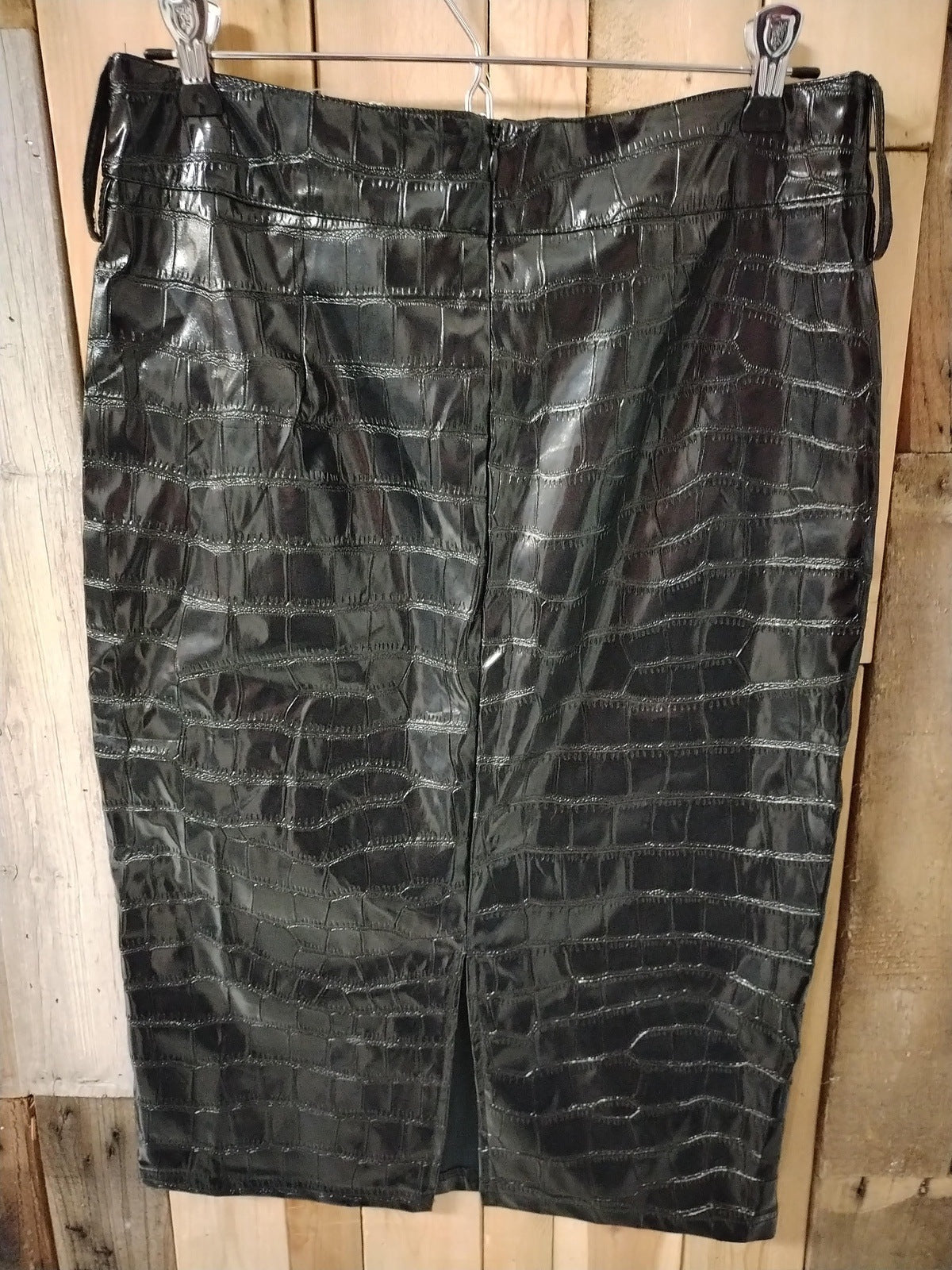 Allyson Size Medium Faux Alligator Skirt