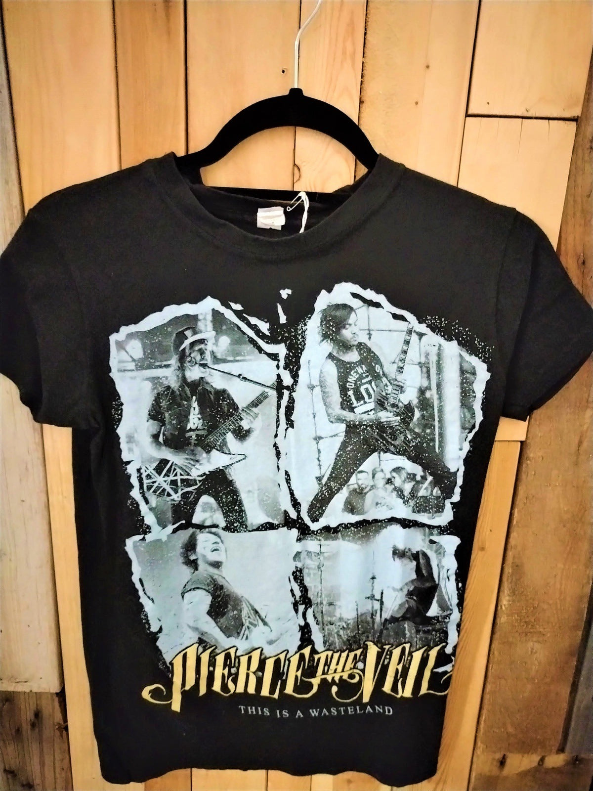 Pierce The Veil Women's Medium Tee Shirt This is a Wasteland