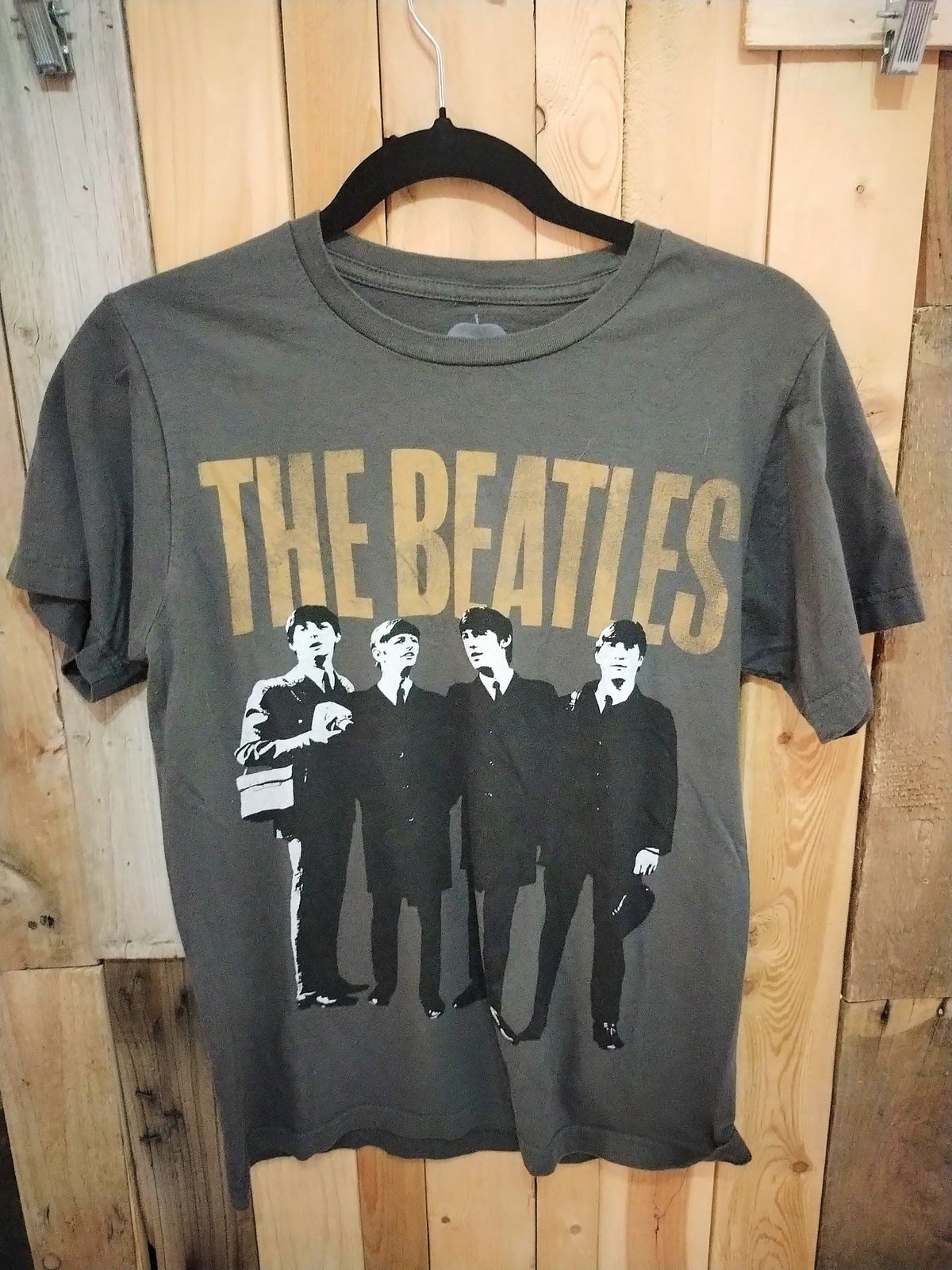 The Beatles Official Apple Corps. Merchandise T Shirt Size Small #331932