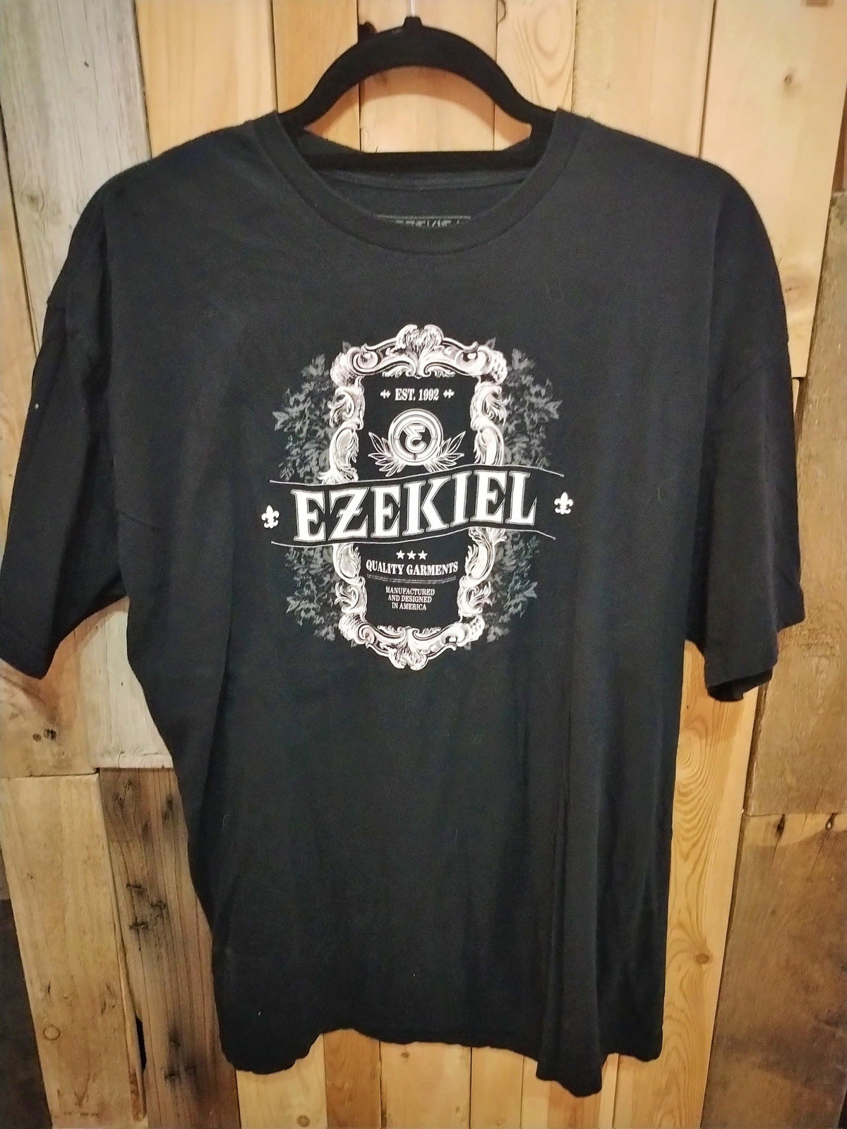 Ezekiel Clothing T Shirt Size XL 998151WH