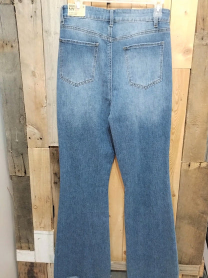 Madden NYC Women's Ultra High Rise Flare Jeans Size 9 New with Tags