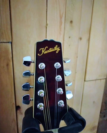 Kentucky KM160 Mandolin with Chip Board Case