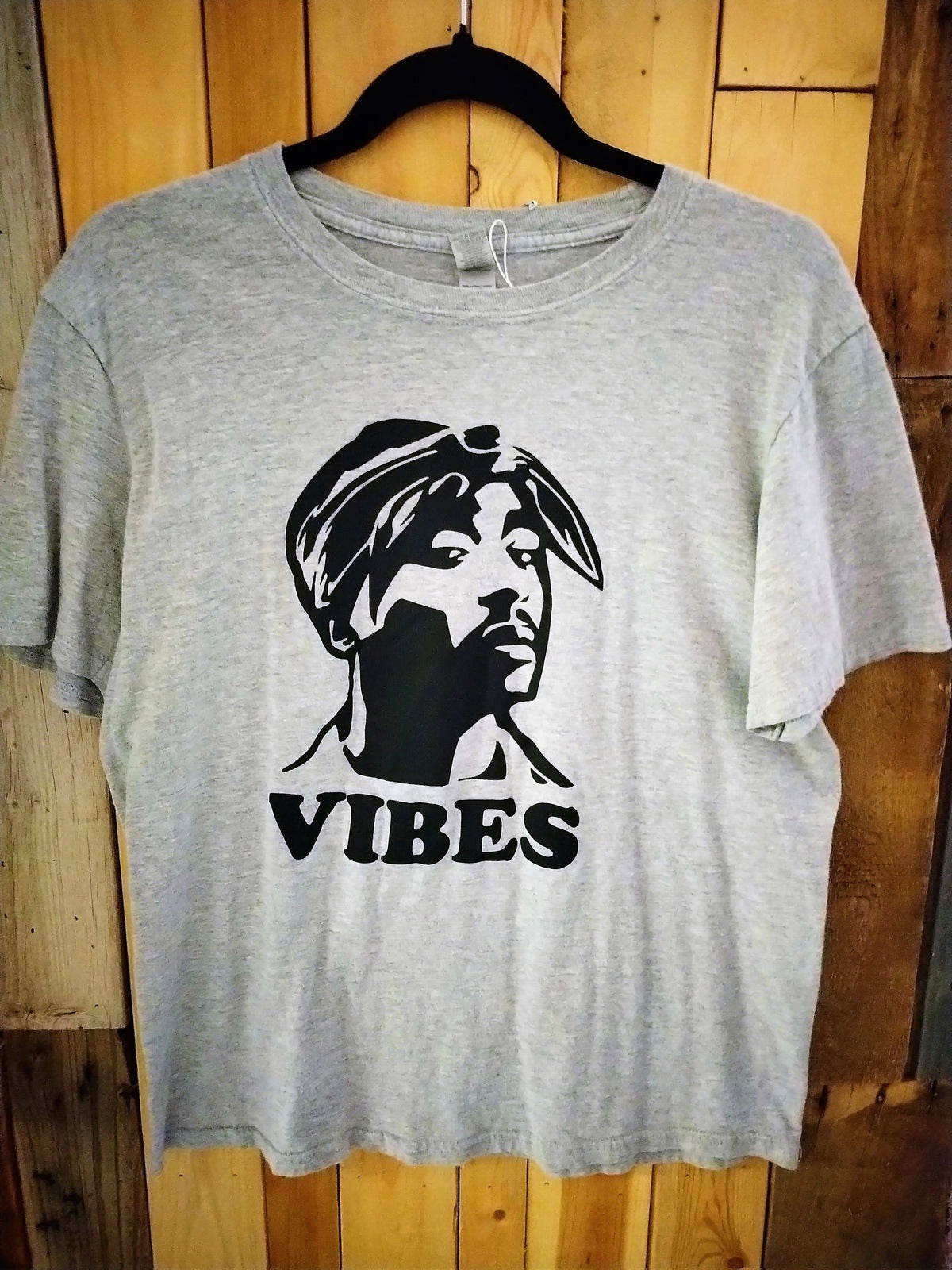 Vibes Tupac T Shirt Size Medium