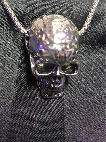 Skull Pendant Necklace