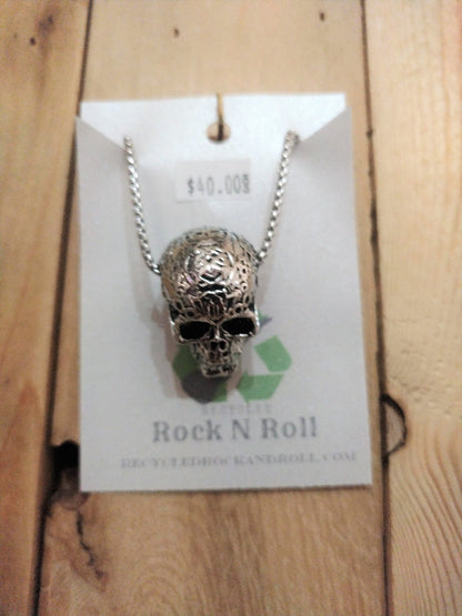 Skull Pendant Necklace