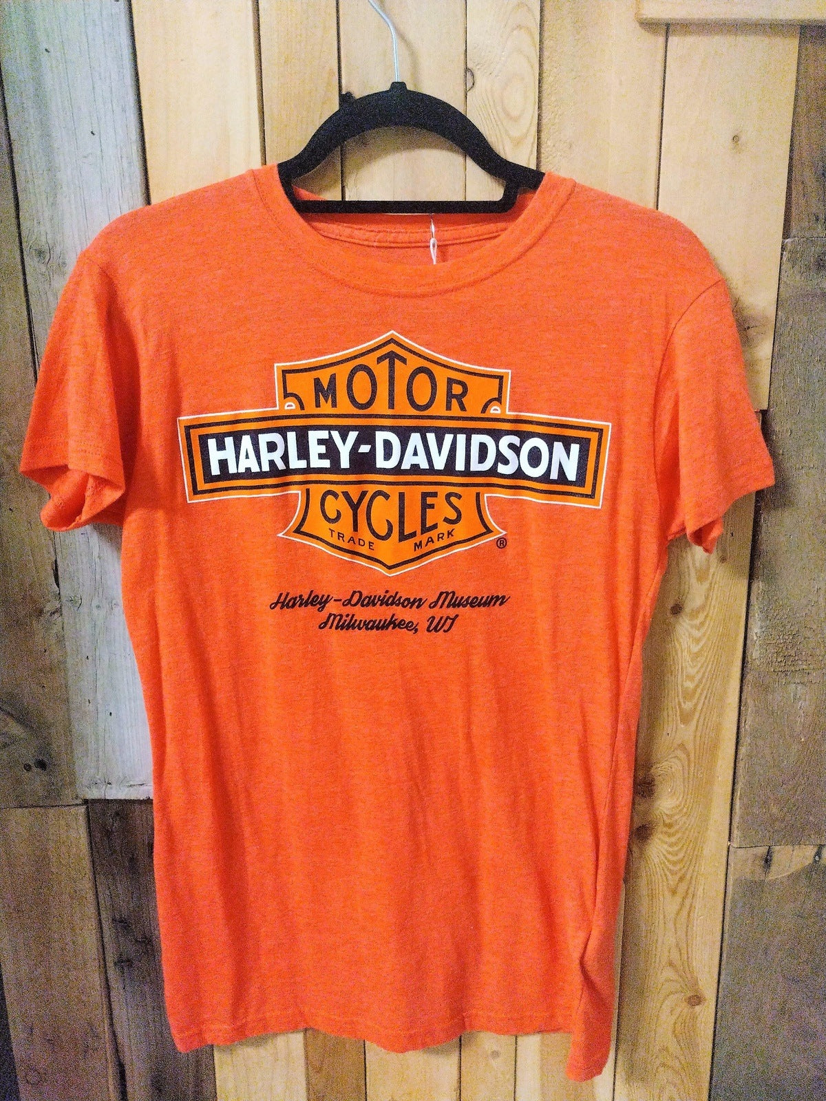 Harley Davidson Museum Milwaukee Wi. Women's T Shirt Size 2XL
