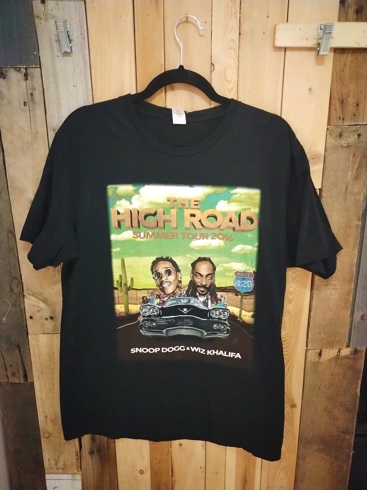 "The High Road" Tour 2016 T Shirt Size Large 721793WH