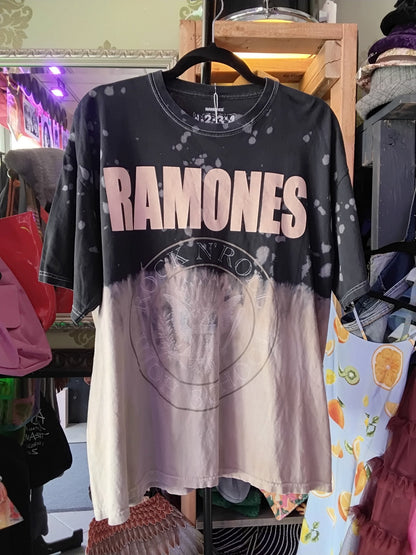 The Ramones "Rock N' Roll High School" Two-Toned Tie-Dye Graphic Band T-Shirt M/L