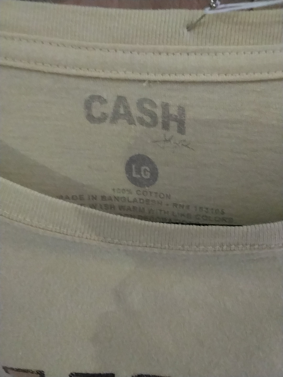 Johnny Cash yellow tshirt size large