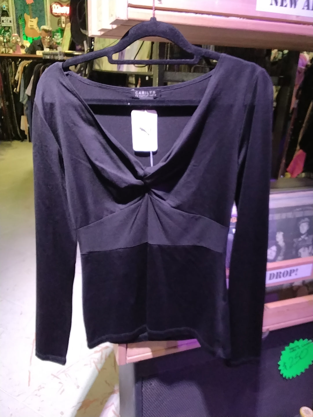 Carilyn vaile top