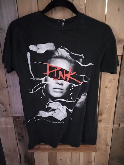 Pink beautiful mama world tour tshirt size small