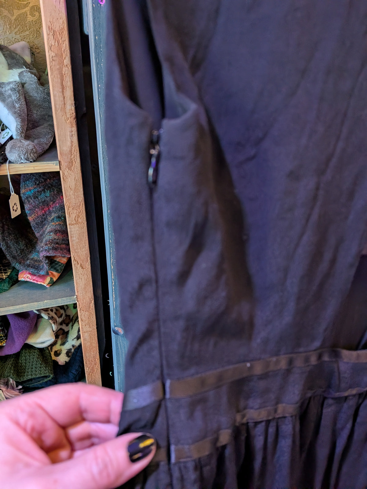 Elevenses Size 4 Black Romper
