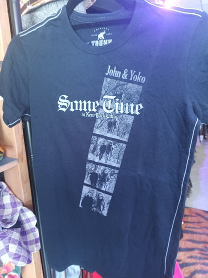 Trunk Ltd NWT John & Yoko medium Black T-shirt Some Time in NYC