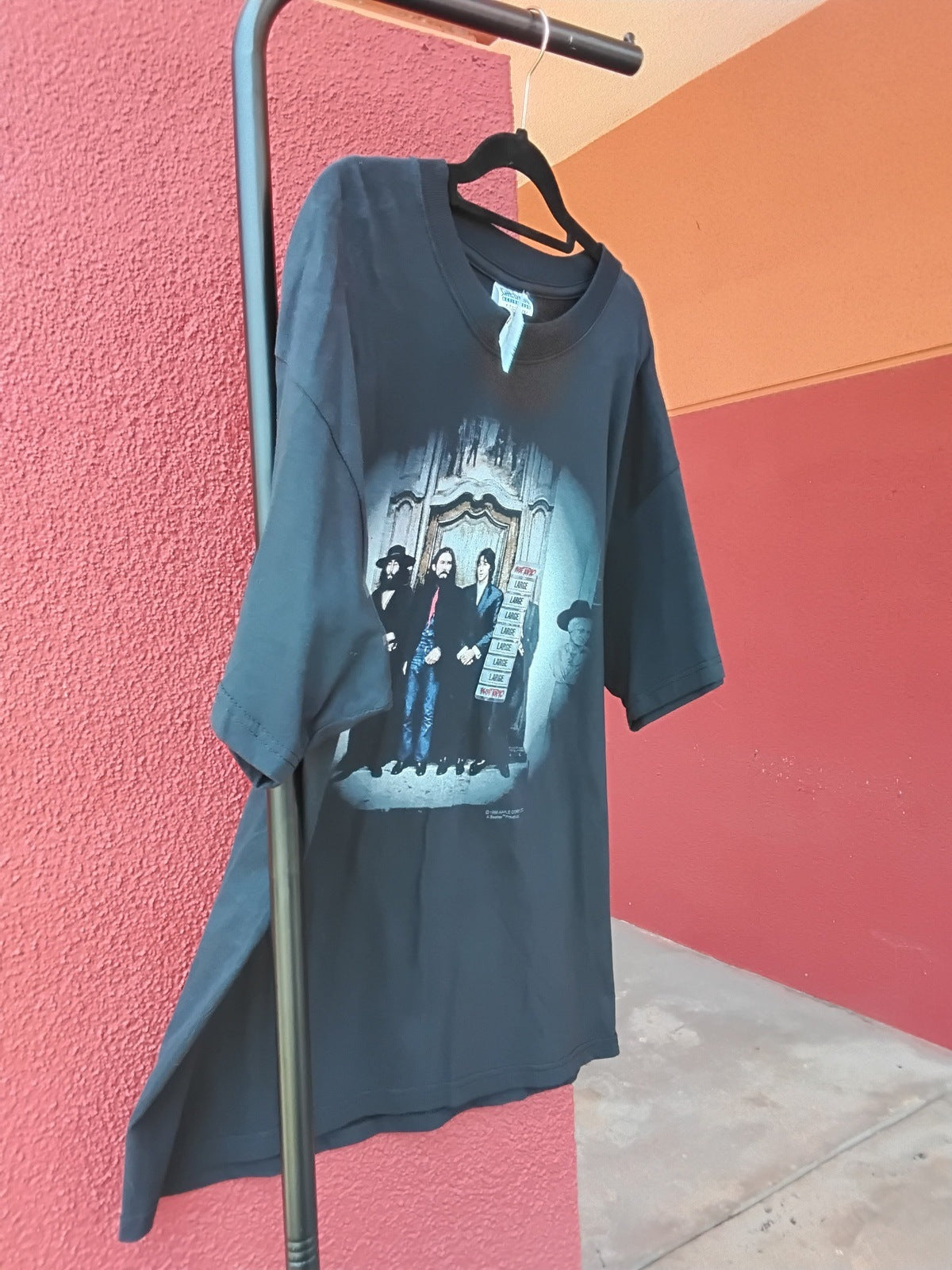 The Beatles Hey Jude NWT Large T-Shirt Black