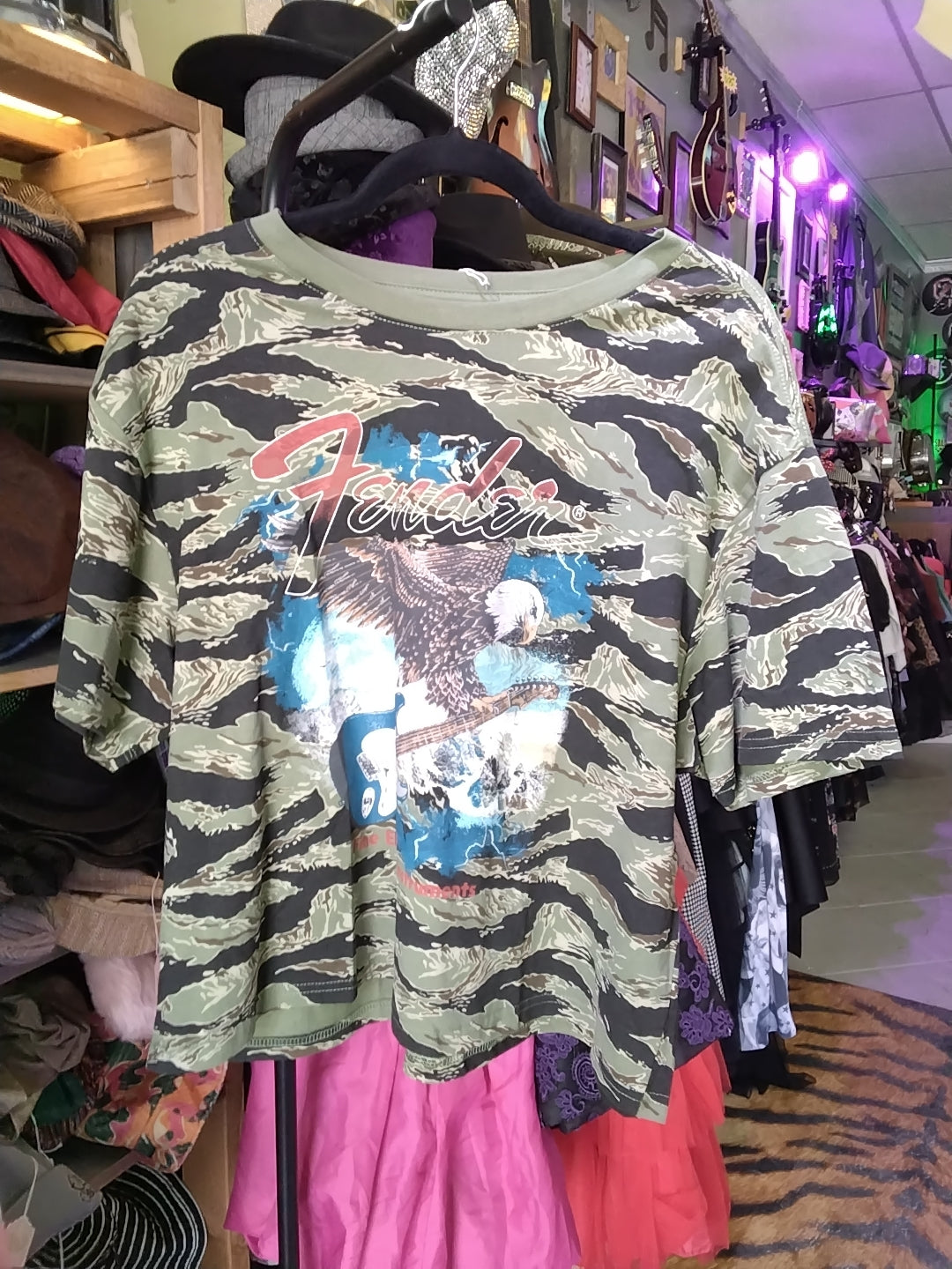 Fender 2XL new Cropped camo top