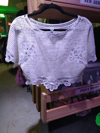 Farm rio crochet lace crop top