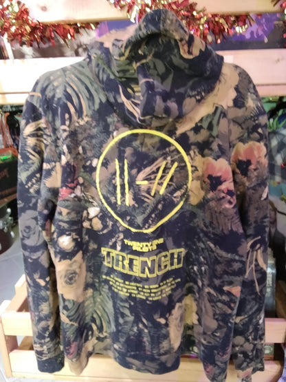 21 Pilots Camo Hoodie large