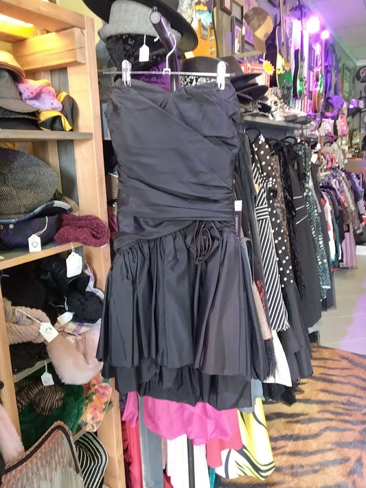 Positively Ellyn vintage 80's black dress