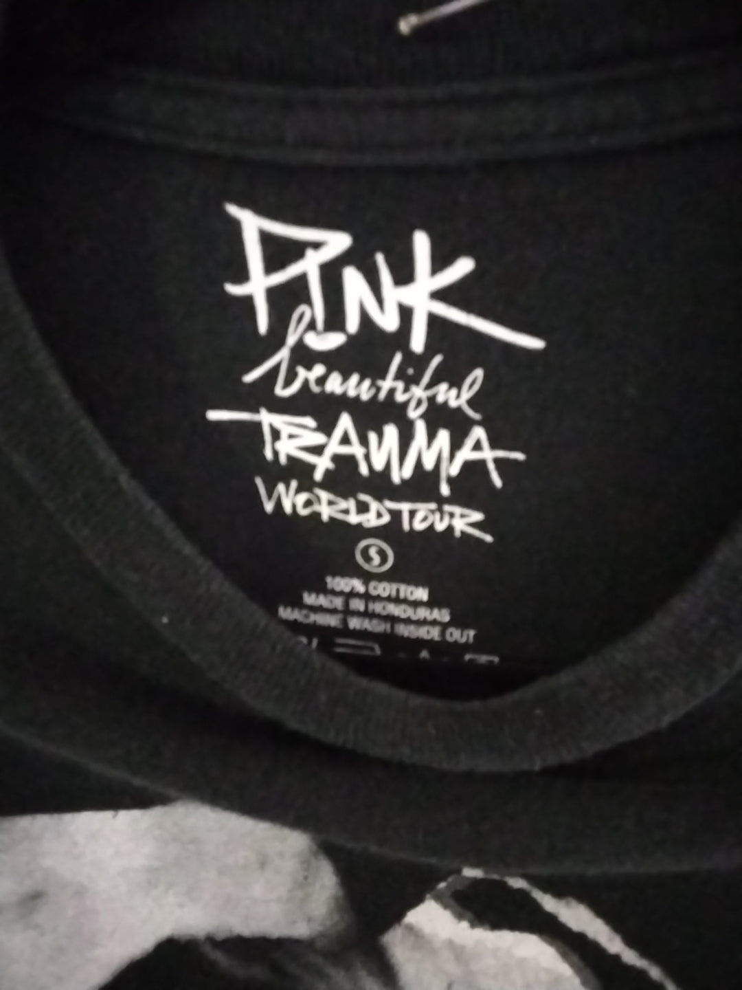 Pink beautiful mama world tour tshirt size small