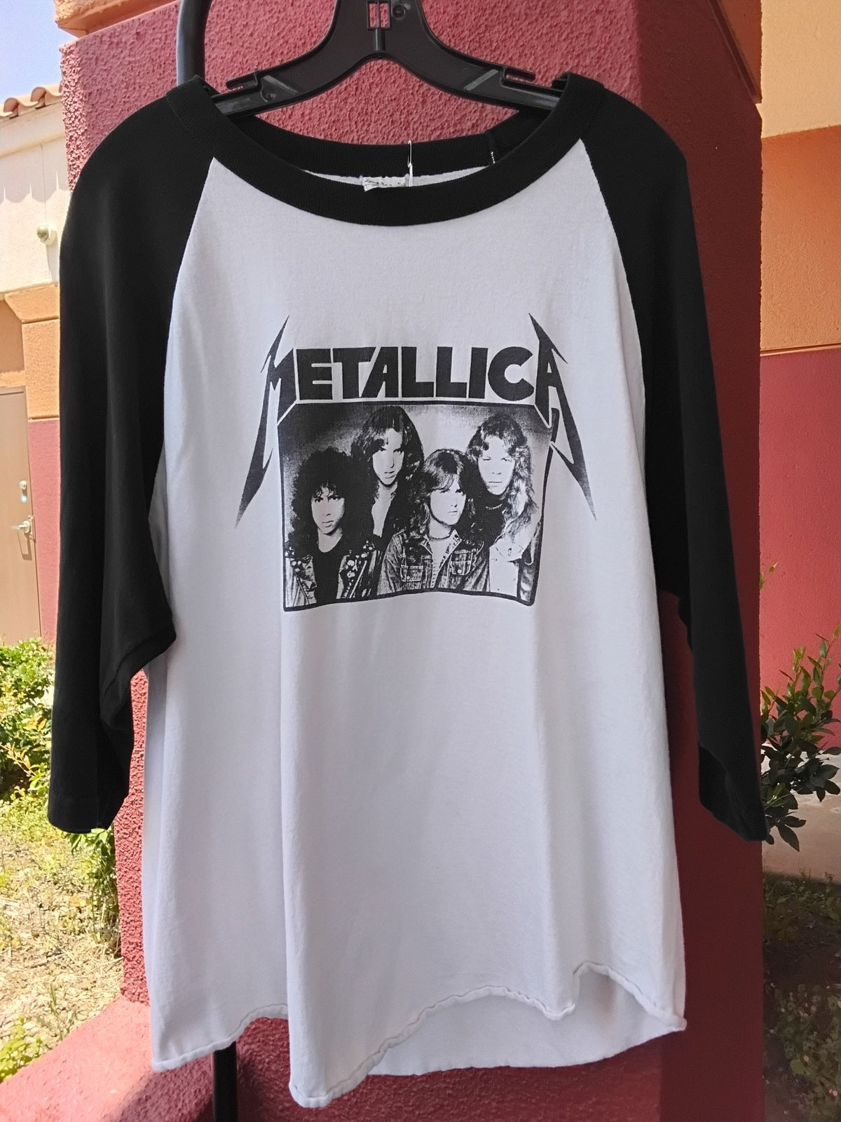 Vintage Metallica Band T-Shirt XL Black and White 3/4 Sleeves