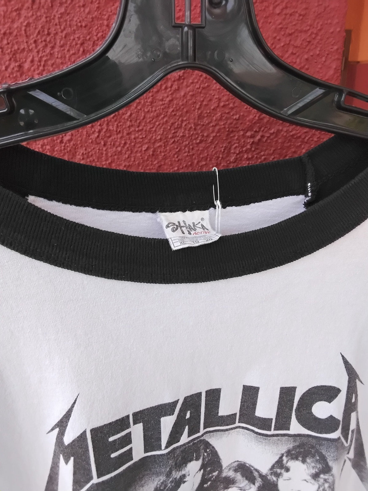 Vintage Metallica Band T-Shirt XL Black and White 3/4 Sleeves