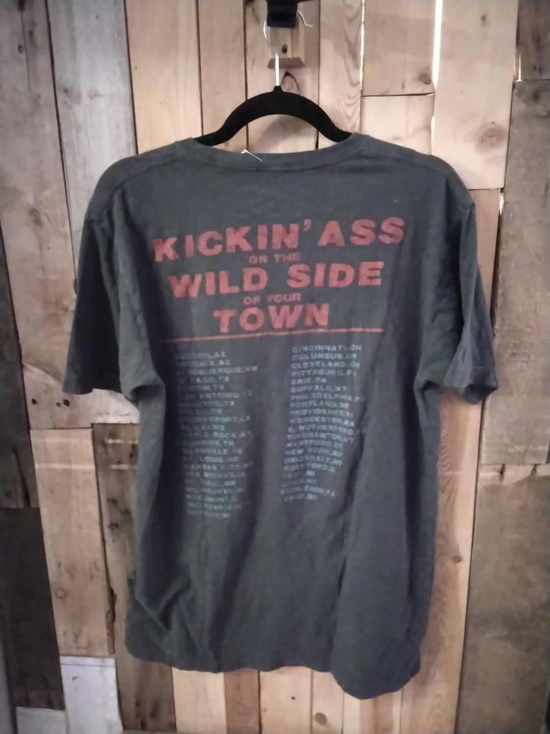Motley Crew Live Nation T-Shirt Size L