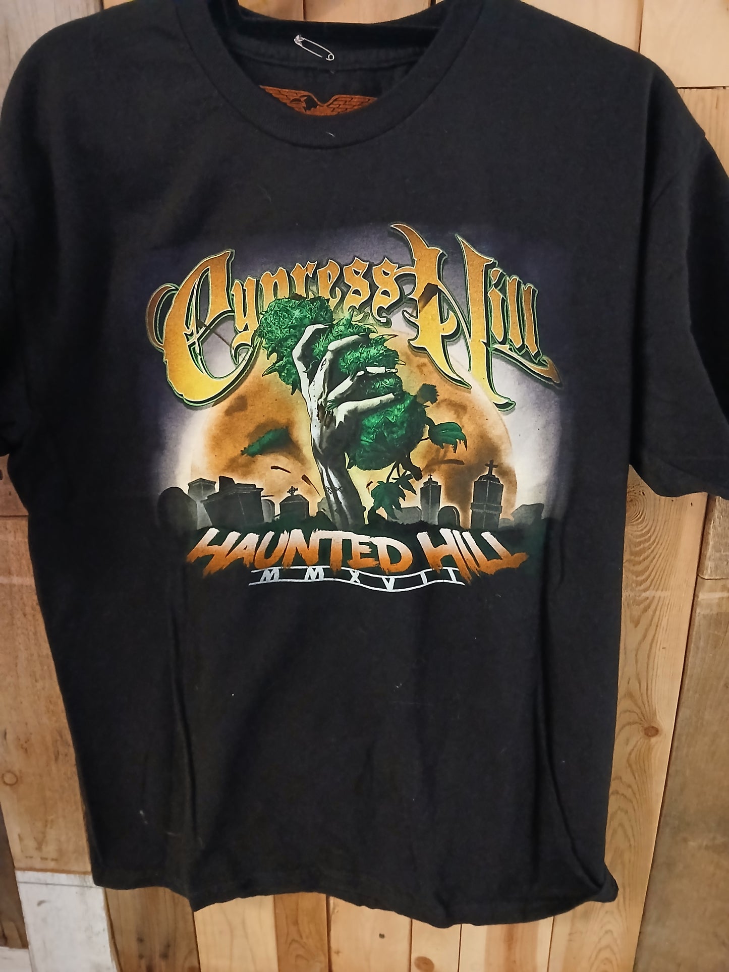 Cypress Hill Haunted Hill MMXVII T-Shirt Size Large
