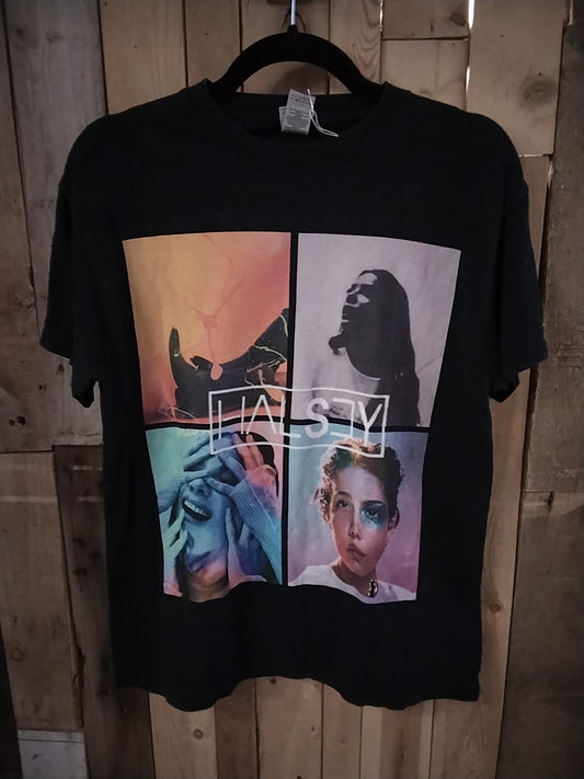 Halsey T-Shirt Size M