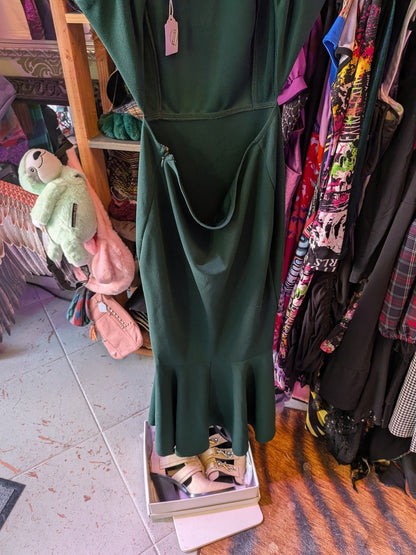 Saints + Secrets Small Green Mermaid Style Dress