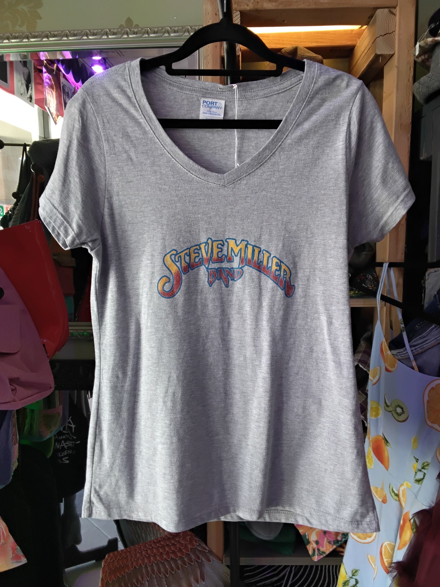 Steve Miller Band Logo Graphic Band V-Neck T-Shirt Gray S