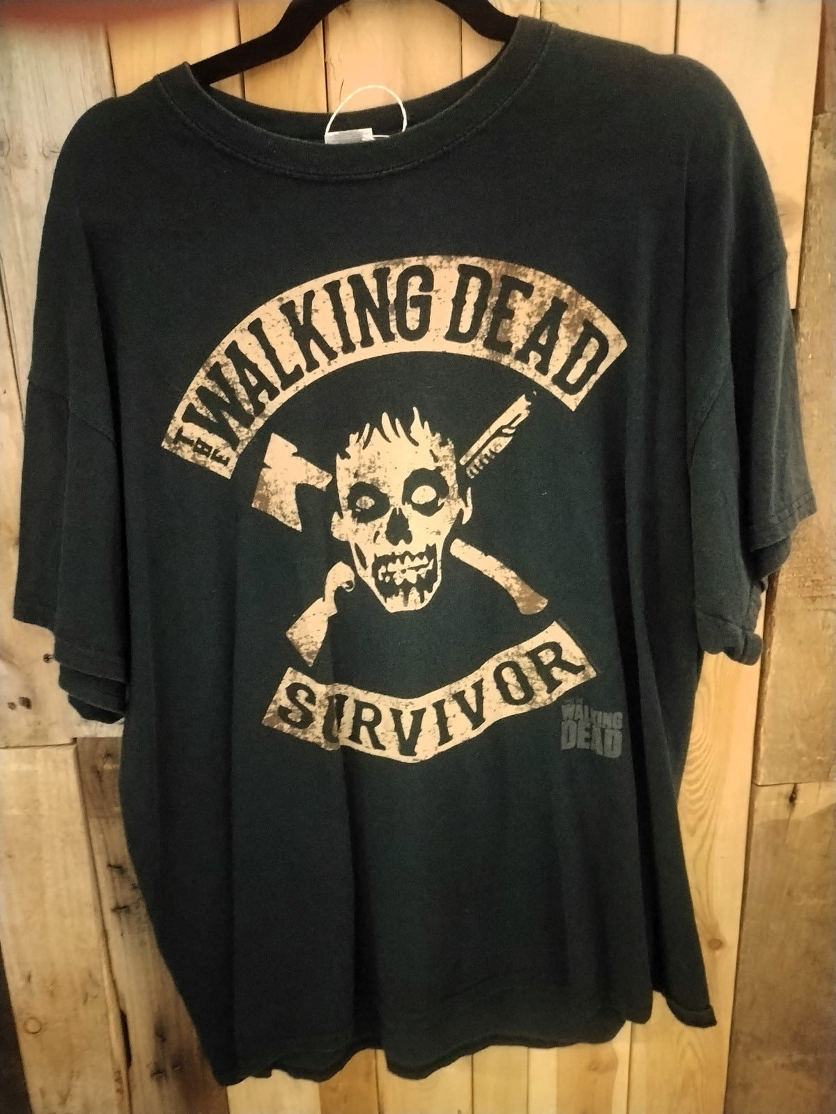 The Walking Dead "Survivor" T Shirt Size XL
