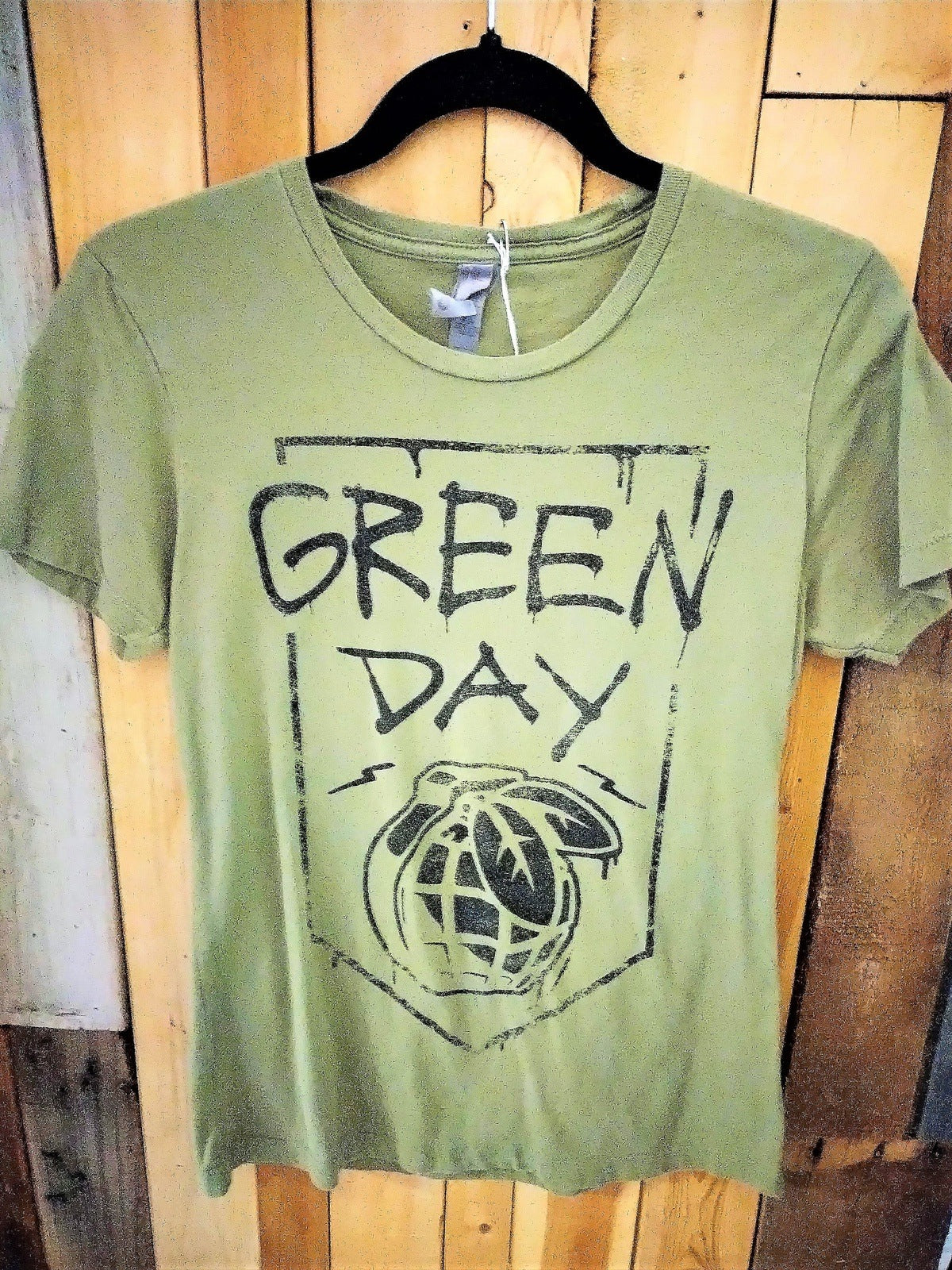 Green Day Women's Large Tee Shirt