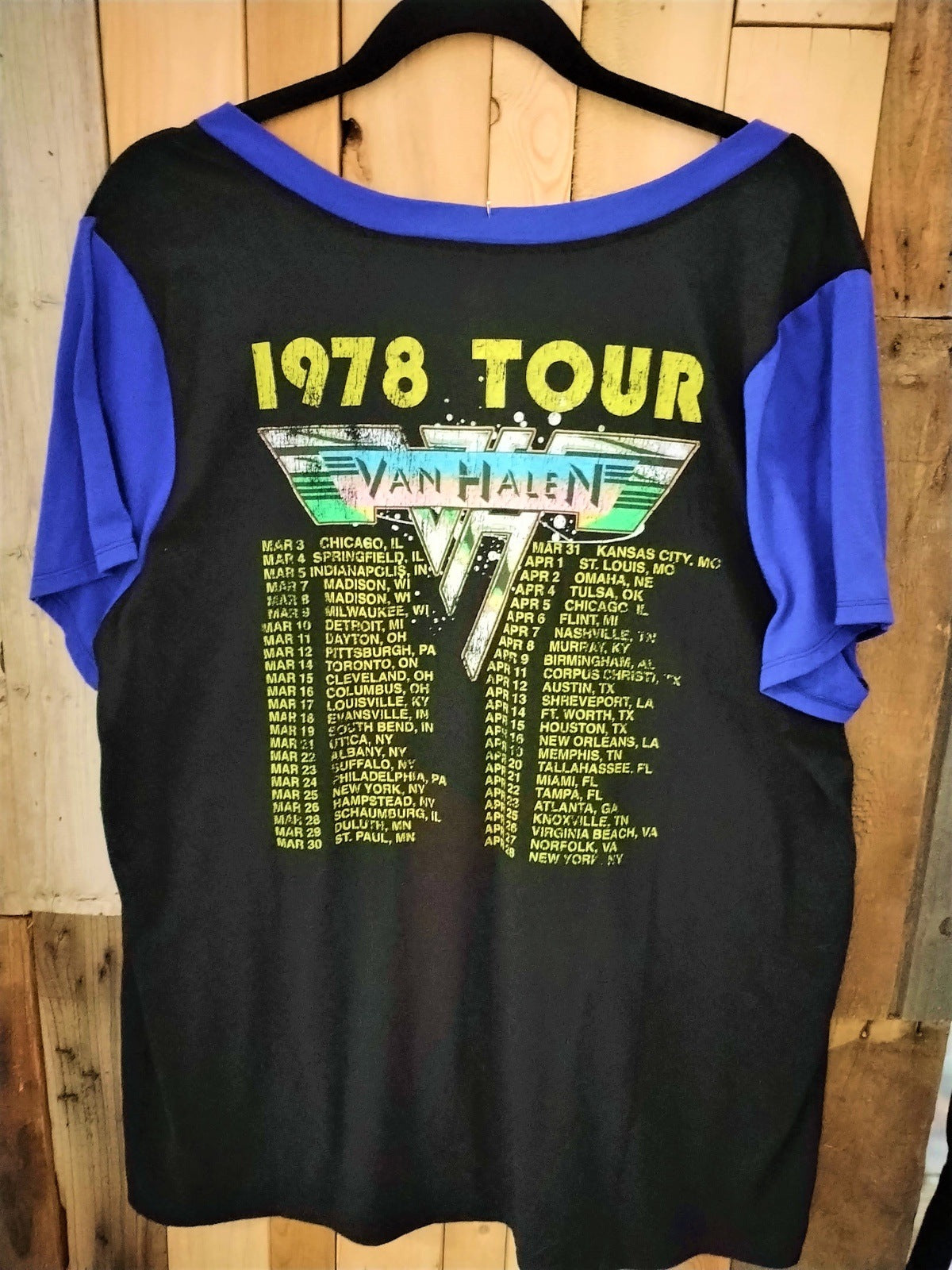 Van Halen World Tour 1978 reproduction Women's 2XL