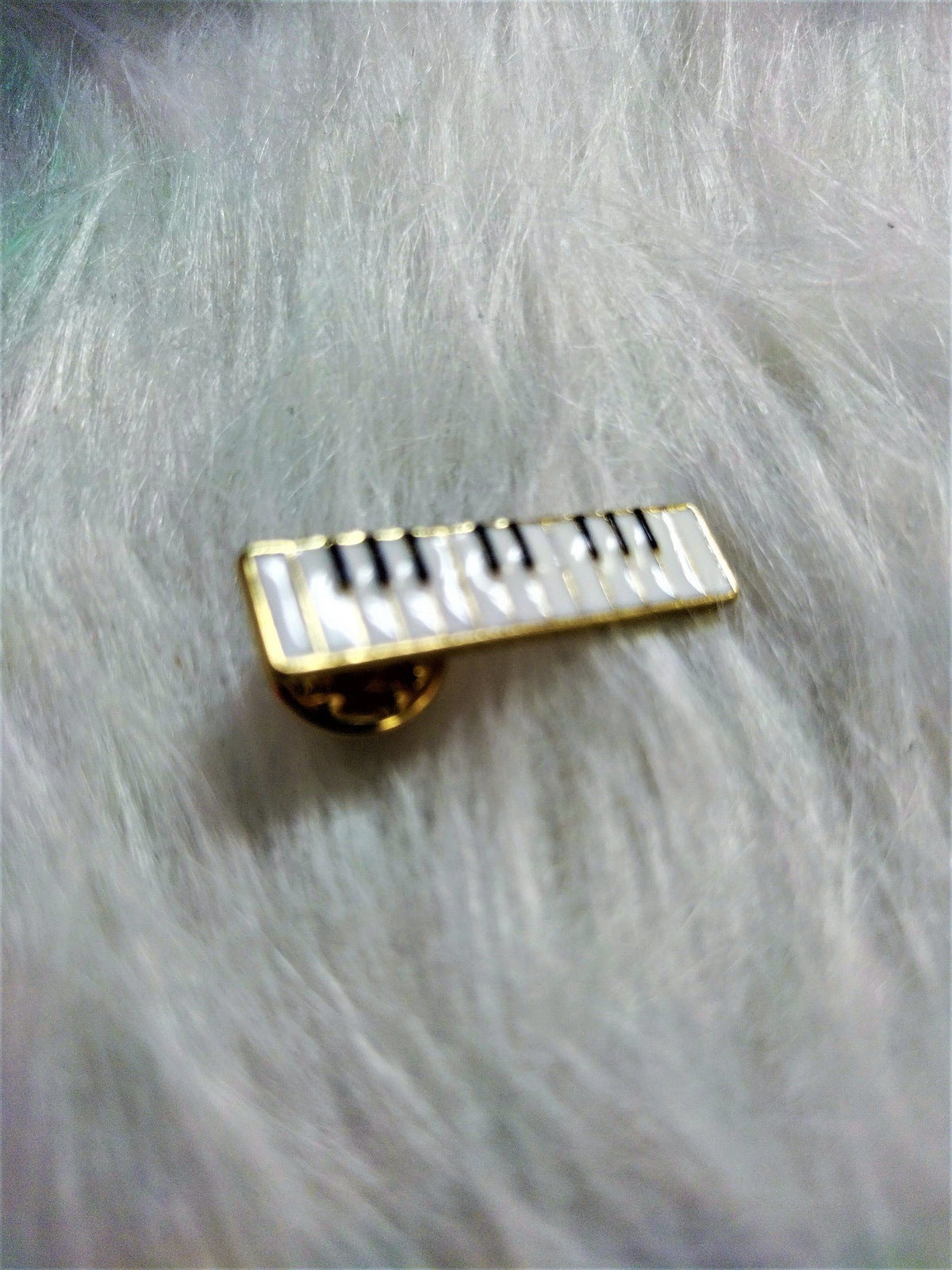 Piano Keys Pin